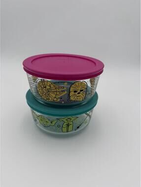 Set Of 2 Star Wars  Pyrex Bowls With Lids